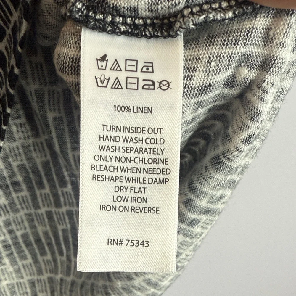 Nicole Miller 100% Linen Casual Black White Geometric Patterned 1X V-Neck Blouse - Picture 8 of 9